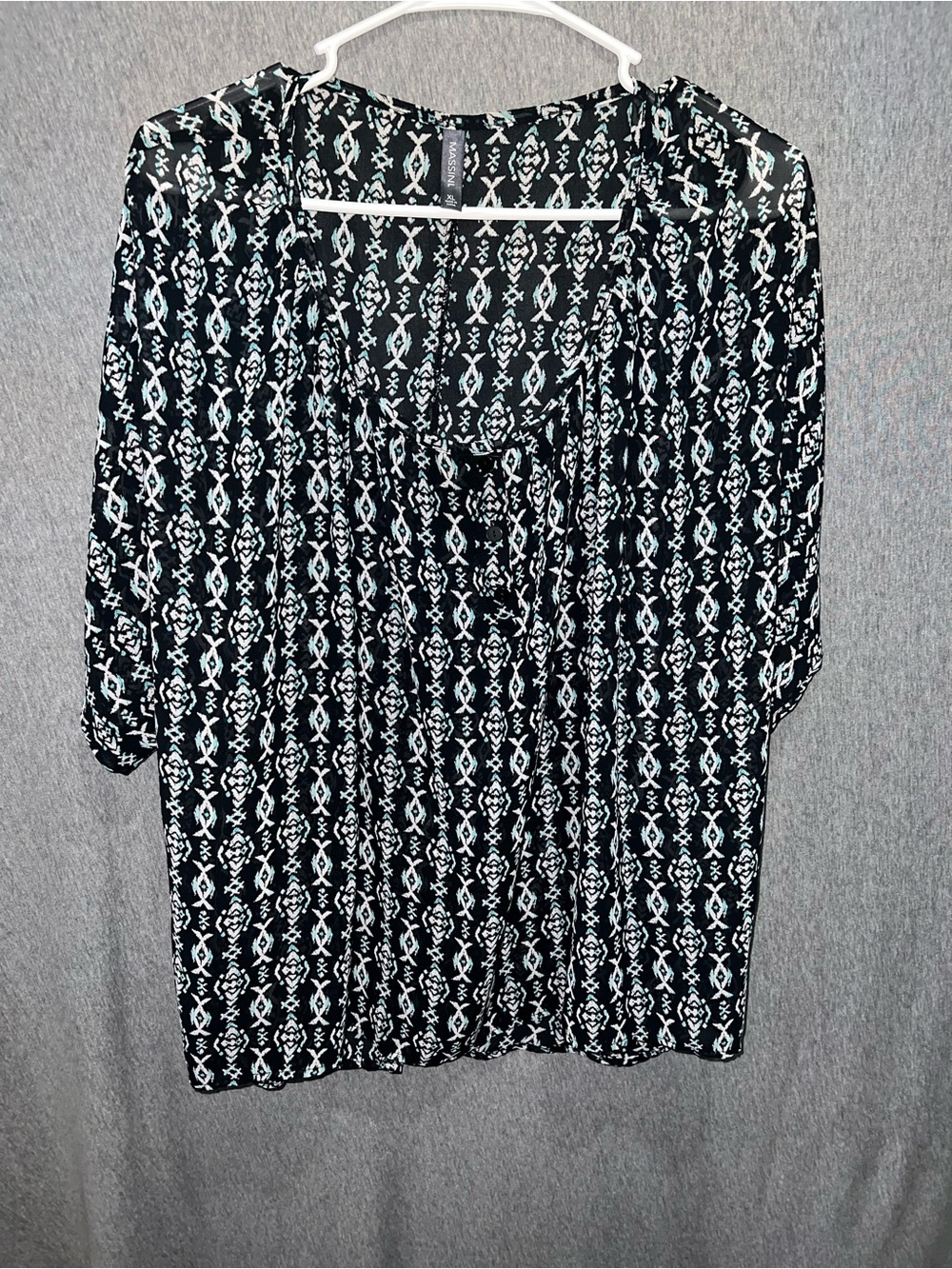 Massini Black and White Geometric Print Blouse